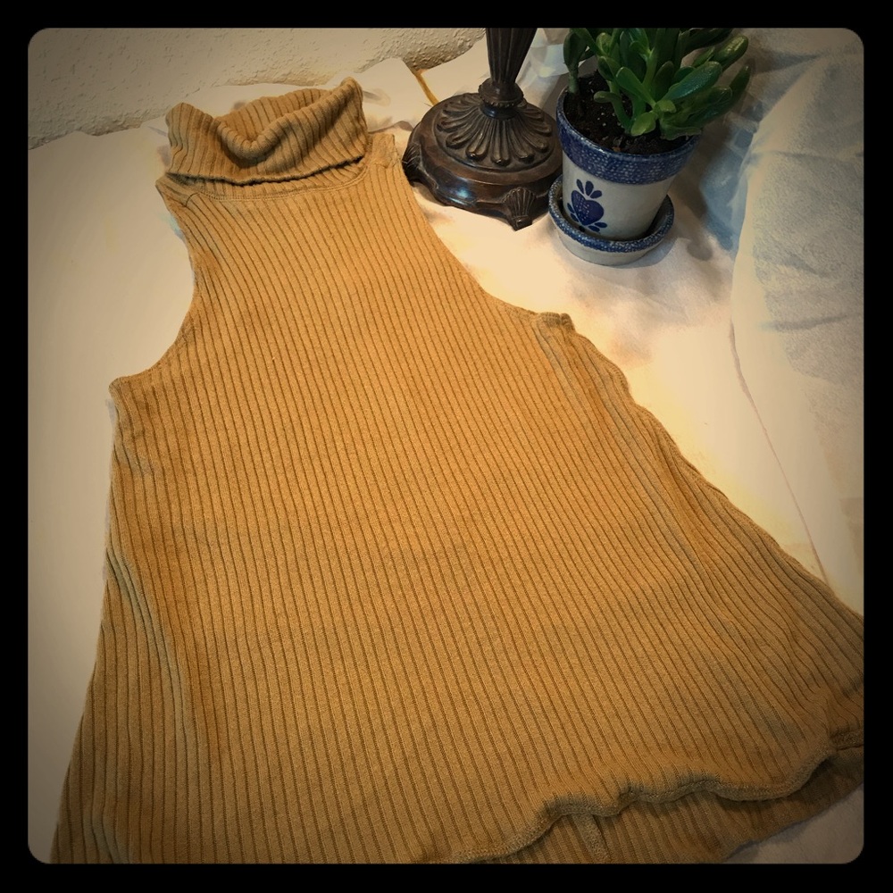 Free People City Drippy Turtleneck tank-size XS